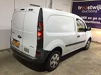 Renault - 1.5 dci 70 confort - v-800-gr - afbeelding 14 van  18