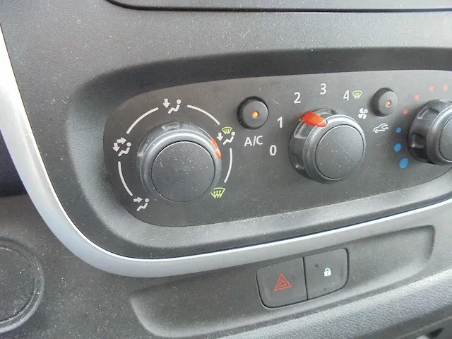 Renault - 1.6 dci t29l1h1comen - vk-017-h - afbeelding 5 van  19