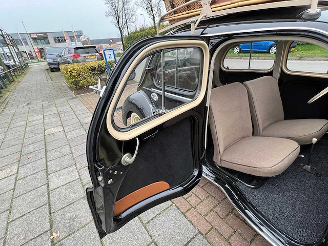 Renault - 1957 - 4 cv - grand luxe - ar-08-17 - afbeelding 11 van  37