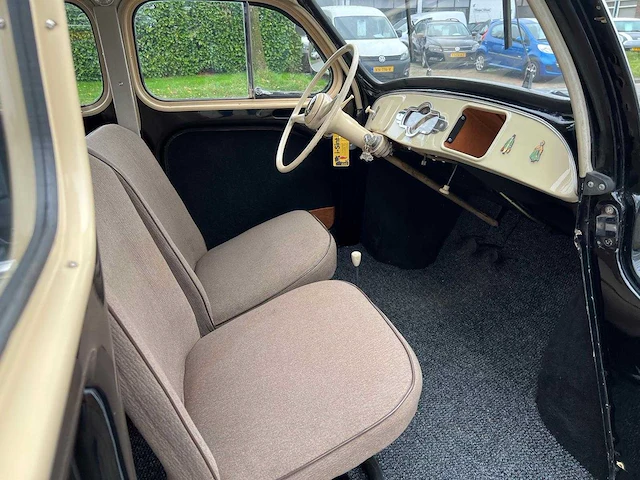 Renault - 1957 - 4 cv - grand luxe - ar-08-17 - afbeelding 22 van  37