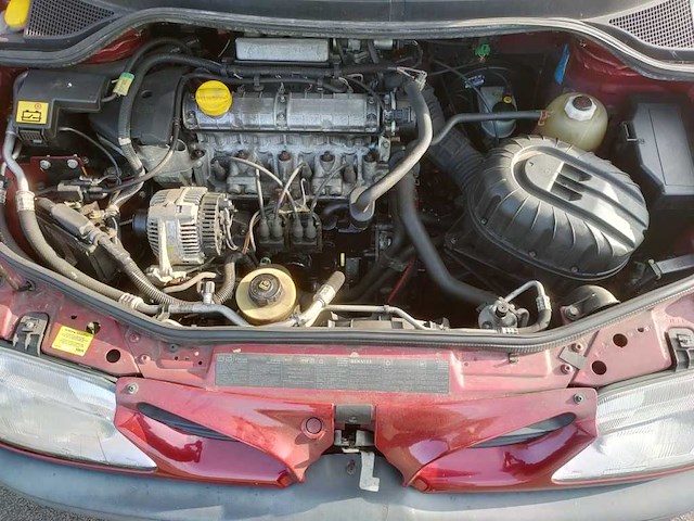 Renault - 1999 - mégane scénic - 2.0 rt automaat - zn-lb-36 - afbeelding 11 van  19