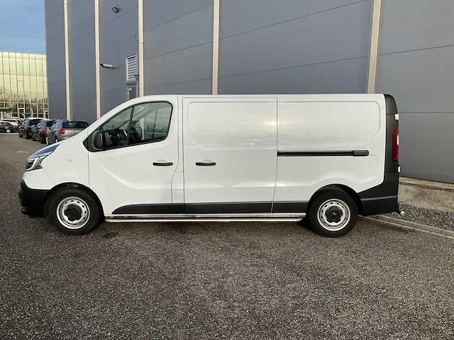 Renault - 2.0 dci t29 l2h1 comfort - van - afbeelding 23 van  30