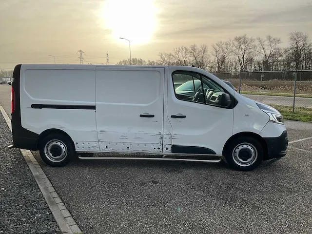 Renault - 2.0 dci t29 l2h1 comfort - van - afbeelding 27 van  30