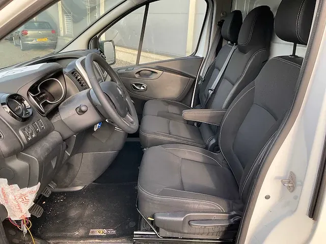 Renault - 2.0 dci t29 l2h1 comfort - van - afbeelding 30 van  30