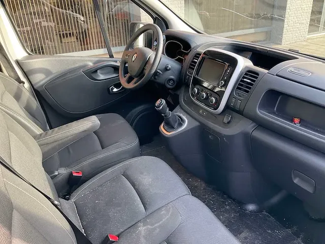 Renault - 2.0 dci t29 l2h1 luxe - van - afbeelding 6 van  21