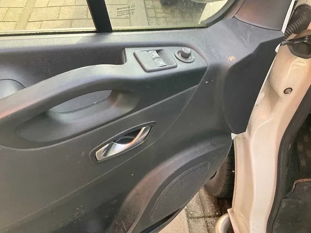 Renault - 2.0 dci t29 l2h1 luxe - van - afbeelding 21 van  21