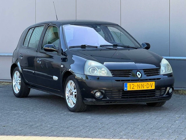 Renault - 2004 - clio - 1.6-16v initiale - automaat - 12-nn-dv - afbeelding 6 van  13