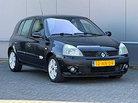 Renault - 2004 - clio - 1.6-16v initiale - automaat - 12-nn-dv - afbeelding 6 van  13