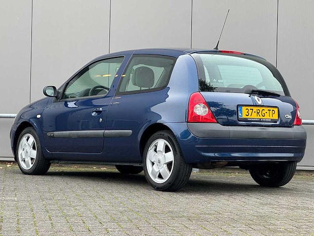 Renault - 2005 - clio - 1.6-16v initiale - automaat - 37-rg-tp - afbeelding 7 van  13