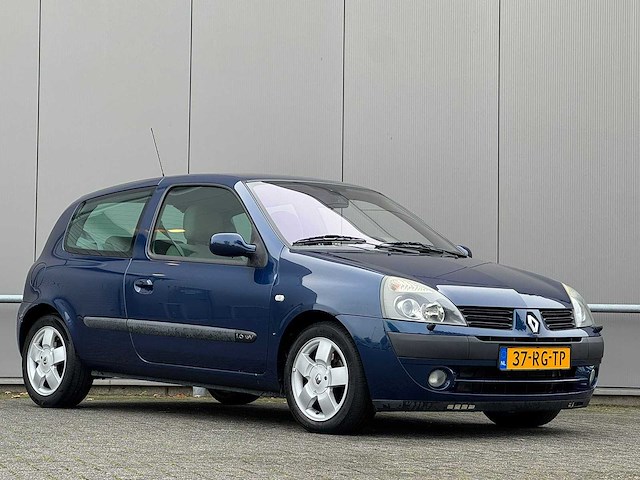 Renault - 2005 - clio - 1.6-16v initiale - automaat - 37-rg-tp - afbeelding 10 van  13