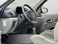 Renault - 2005 - clio - 1.6-16v initiale - automaat - 37-rg-tp - afbeelding 11 van  13