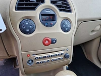 Renault - 2005 - modus - 1.6-16v initiale - 06-rb-dv - afbeelding 6 van  18