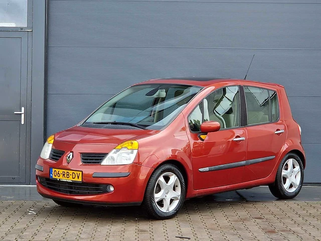 Renault - 2005 - modus - 1.6-16v initiale - 06-rb-dv - afbeelding 1 van  18