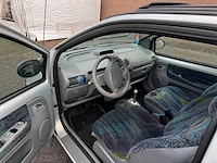 Renault - 2005 - twingo - 1.2-16v kenzo quick5 automaat - 94-rb-ds - afbeelding 5 van  8
