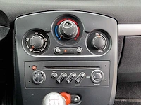 Renault - 2006 - clio - 1.4-16v dynam.luxe - 47-td-pl - afbeelding 8 van  19