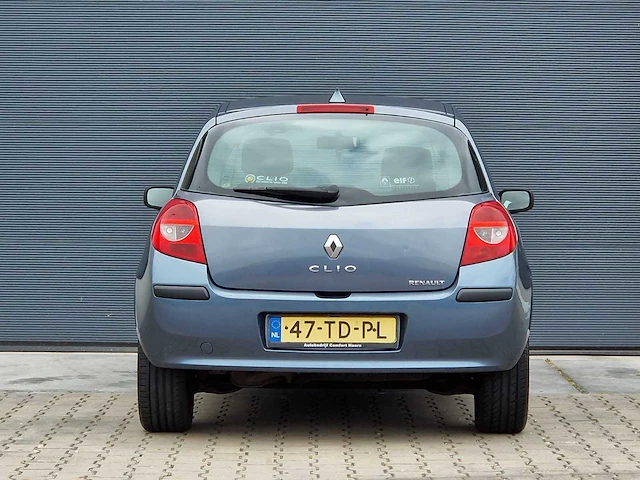 Renault - 2006 - clio - 1.4-16v dynam.luxe - 47-td-pl - afbeelding 17 van  19