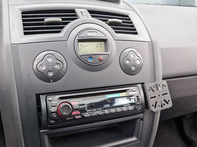 Renault - 2007 - mégane grand tour - 1.6-16v business l. - 14-tx-fx - afbeelding 11 van  24