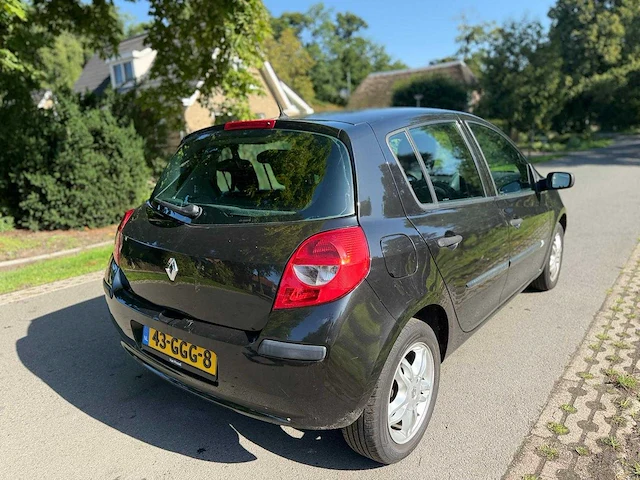 Renault - 2008 - clio - 1.2-16v special line - 43-ggg-8 - afbeelding 5 van  9