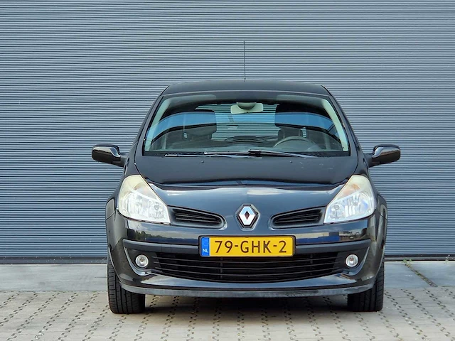Renault - 2008 - clio - 1.6-16v dynamique s - 79-ghk-2 - afbeelding 12 van  20