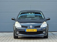Renault - 2008 - clio - 1.6-16v dynamique s - 79-ghk-2 - afbeelding 12 van  20