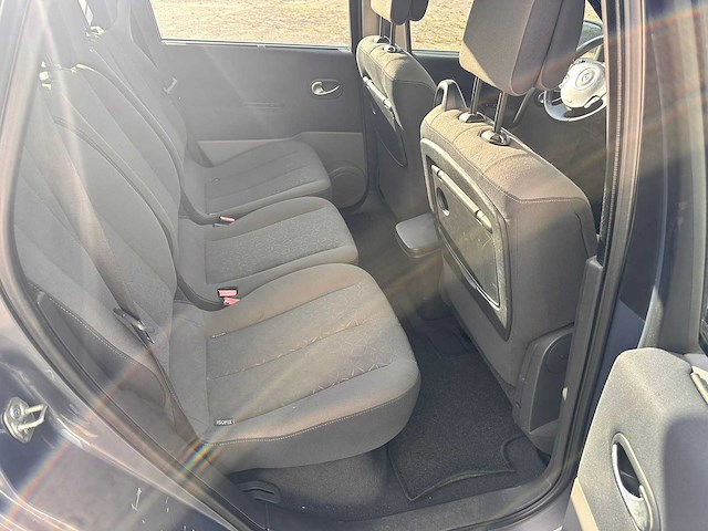 Renault - 2008 - grand scénic - 2.0-16v business l. - 17-gvr-6 - afbeelding 11 van  14