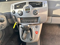 Renault - 2008 - grand scénic - 2.0-16v business l. - 17-gvr-6 - afbeelding 13 van  14
