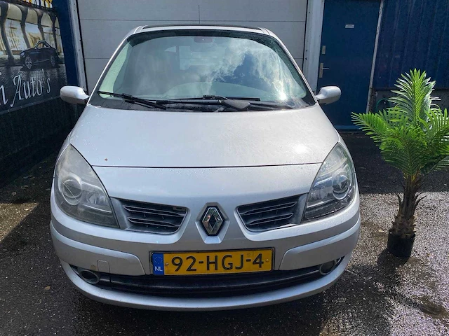 Renault - 2008 - scénic - 1.6-16v business l. - 92-hgj-4 - afbeelding 21 van  27