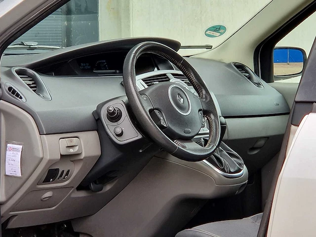 Renault - 2008 - scénic - 1.6-16v tech line - 13-zp-vs - afbeelding 23 van  23