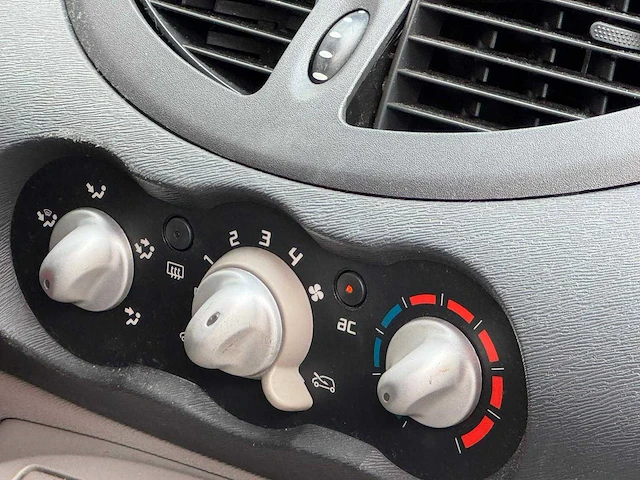 Renault - 2008 - twingo - 1.2-16v nokia - 97-zr-db - afbeelding 9 van  10
