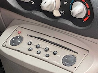 Renault - 2008 - twingo - 1.2-16v nokia - 97-zr-db - afbeelding 10 van  10