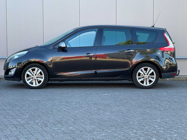 Renault - 2010 - grand scénic - 2.0 celsium - automaat - 37-lsr-8 - afbeelding 17 van  20