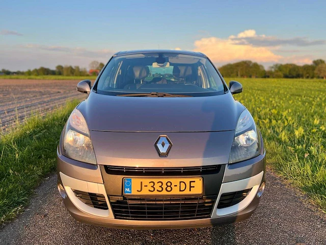 Renault - 2010 - scénic - 1.4 tce privilege - j-338-df - afbeelding 2 van  4