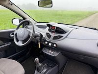 Renault - 2010 - twingo - 1.2-16v authentique - 37-nfn-9 - afbeelding 11 van  11