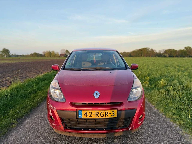 Renault - 2011 - clio - 1.5 dci parisienne - 42-rgr-3 - afbeelding 7 van  10