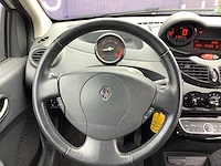 Renault - 2011 - twingo - 1.5 dci night & day - personenauto - afbeelding 10 van  11