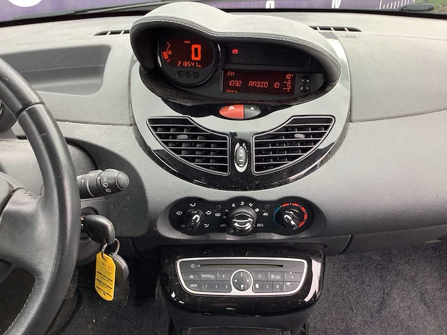 Renault - 2011 - twingo - 1.5 dci night & day - personenauto - afbeelding 11 van  11