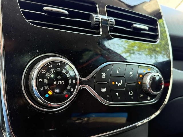 Renault - 2013 - clio - 1.6 r.s. - xj-080-v - afbeelding 10 van  23