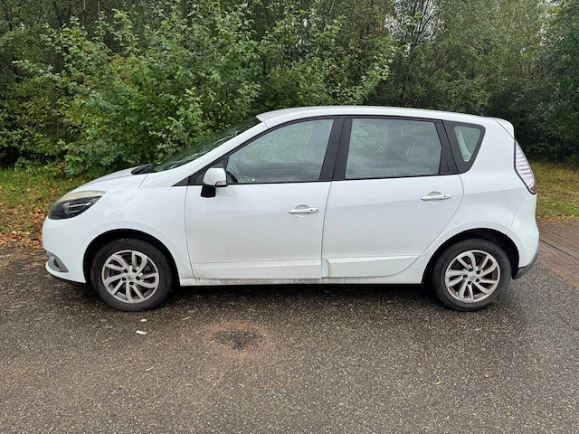 Renault - 2013 - scénic - 1.2 tce bose - xk-240-t - afbeelding 5 van  12