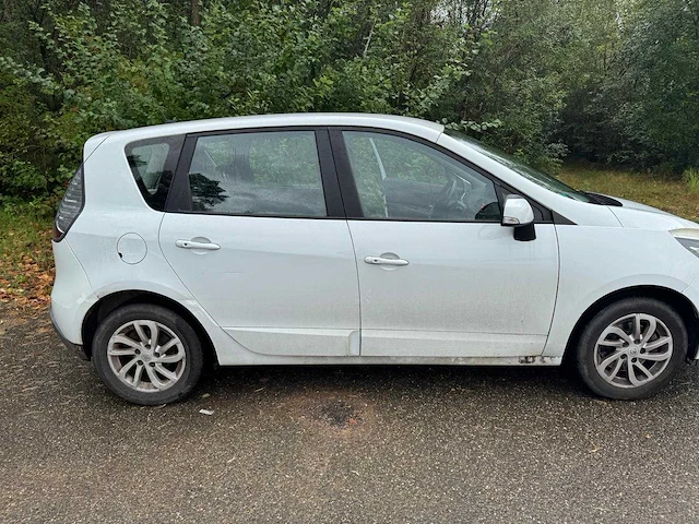 Renault - 2013 - scénic - 1.2 tce bose - xk-240-t - afbeelding 10 van  12