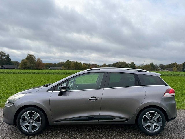 Renault - 2014 - clio estate - 1.5 dci night&day - 1-tzr-31 - afbeelding 10 van  11