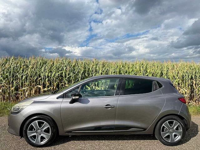 Renault - 2015 - clio - 0.9 tce night&day - gs-162-z - afbeelding 2 van  13