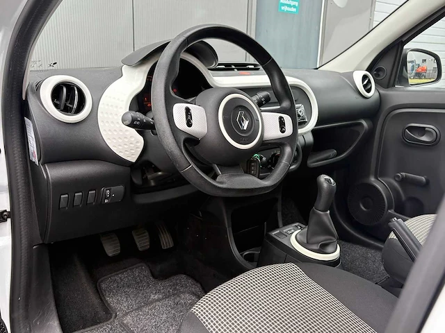 Renault - 2018 - twingo - 1.0 sce collection - j-334-hs - afbeelding 2 van  17