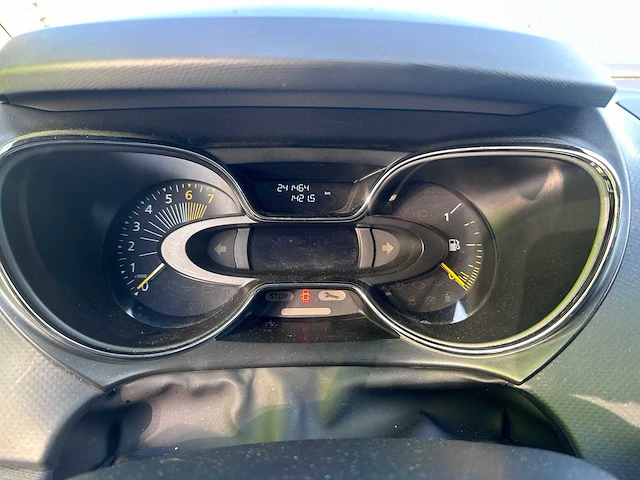 Renault - captur - 0.9 tce expression - sh-297-t - afbeelding 12 van  15