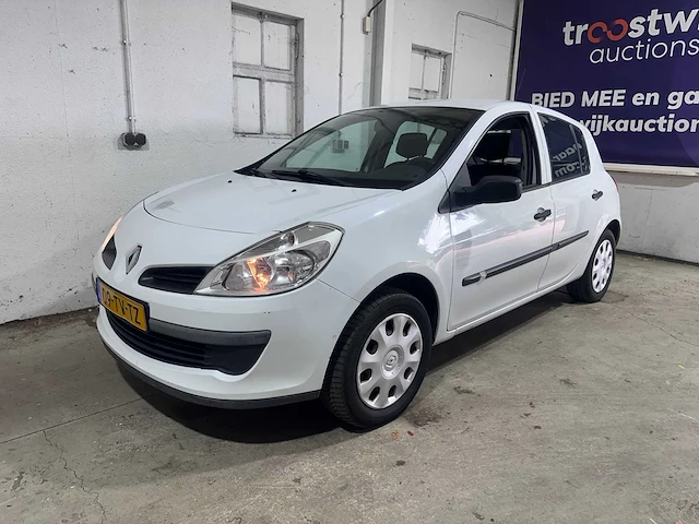 Renault - clio - 1.2-16v authentique - 09-tv-tz - afbeelding 1 van  18