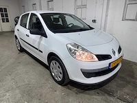 Renault - clio - 1.2-16v authentique - 09-tv-tz - afbeelding 7 van  18