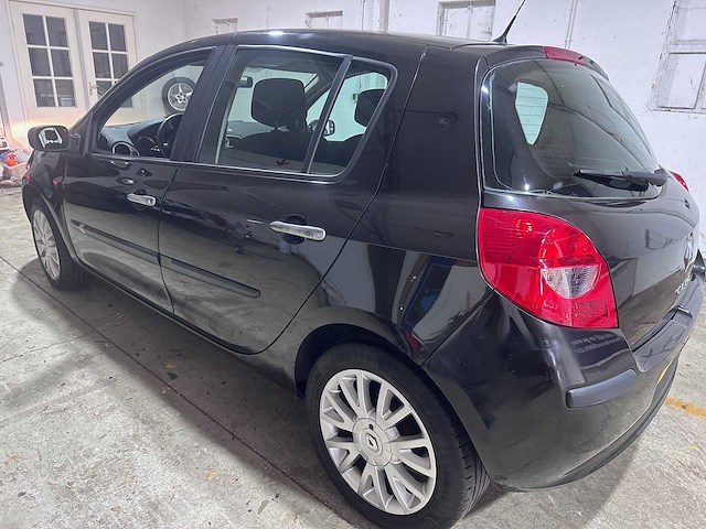 Renault - clio - 1.2-16v collection - 89-hxj-9 - afbeelding 13 van  19