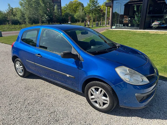 Renault - clio - 1.2-16v expression - 93-tv-fp - 2007 - afbeelding 8 van  23
