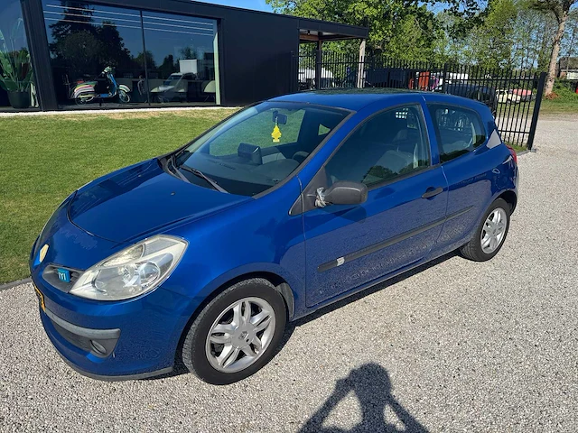 Renault - clio - 1.2-16v expression - 93-tv-fp - 2007 - afbeelding 12 van  23