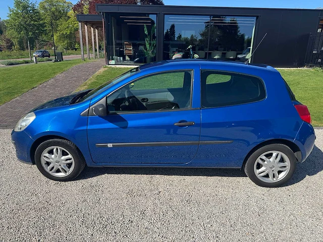 Renault - clio - 1.2-16v expression - 93-tv-fp - 2007 - afbeelding 17 van  23