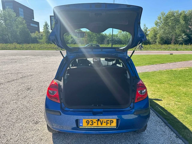 Renault - clio - 1.2-16v expression - 93-tv-fp - 2007 - afbeelding 20 van  23